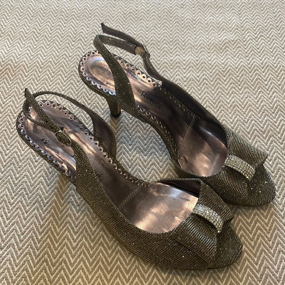 J. Renee Woman’s Dayna Sling Back Pump